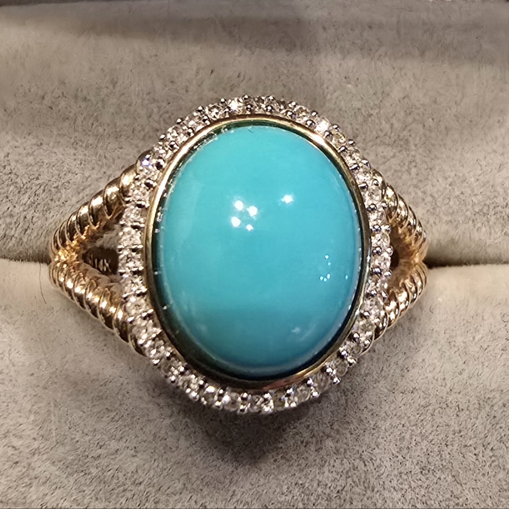 14k Gold Beautiful sleeping Beauty turquoise and diamond ring